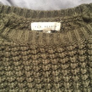 LA hearts green knit sweater